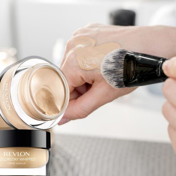 Revlon ColorStay Whipped Creme Makeup - Image 4